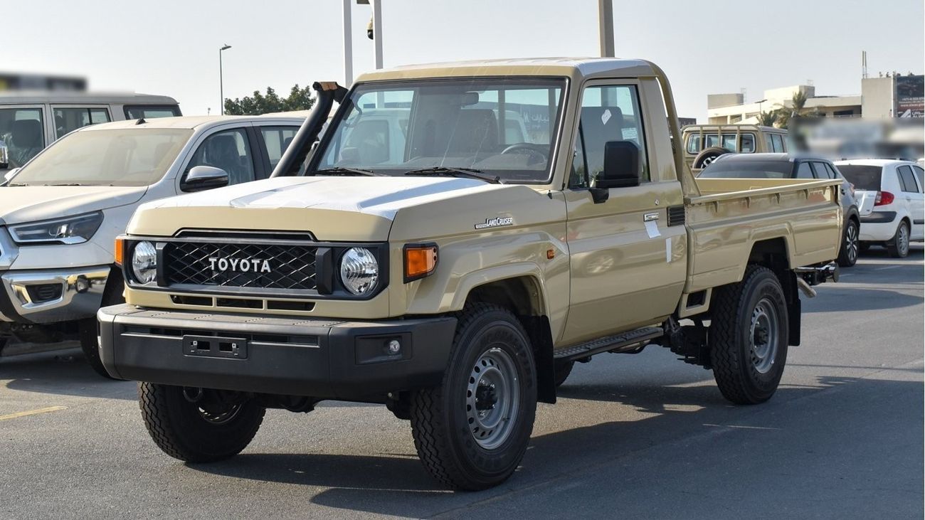 Toyota Land Cruiser Pick Up 4.0L V6 Single Cabin Auto transmission