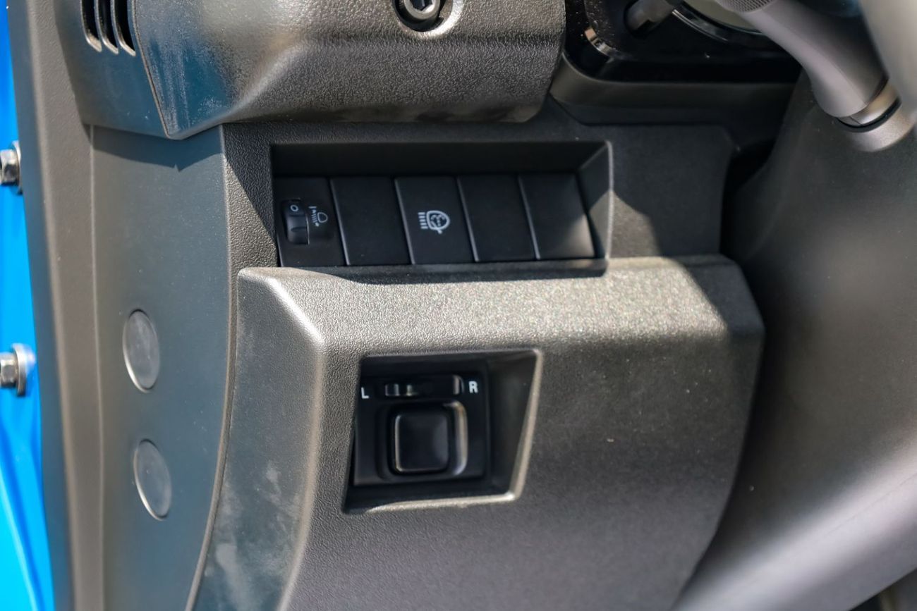 Suzuki Jimny GLX 1.5L (3-Doors) GLX 1.5L 3D GCC 1.5L Petrol AT / 3 Doors / Steering Audio Control / For Export On