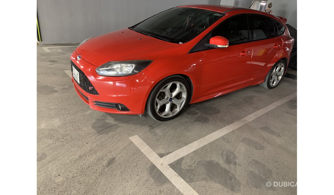 Ford Focus ST full option