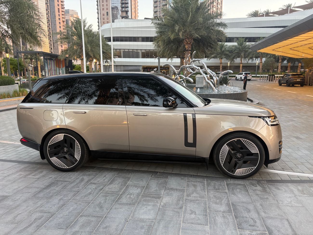 Land Rover Range Rover AUTOBIOGRAPHY LWB P530