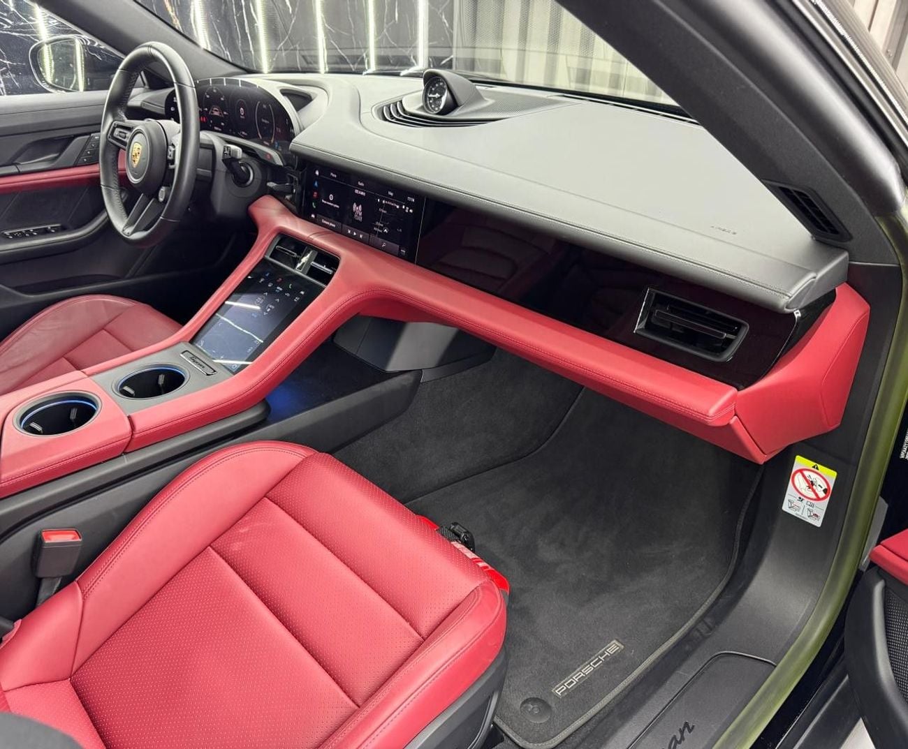 Porsche Taycan STD