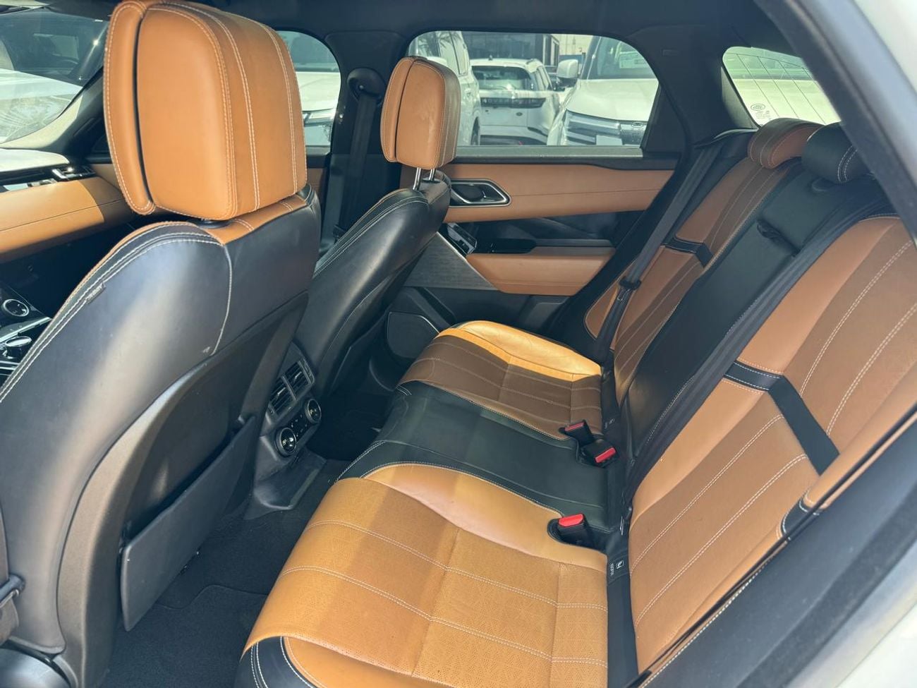 لاند روفر رينج روفر فيلار P250 R-Dynamic HSE 2.0L