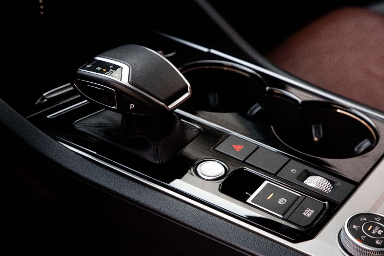 فولكس واجن طوارق Highline 3.0L Highline | 2,644 P.M  | 0% Downpayment | Perfect Condition!