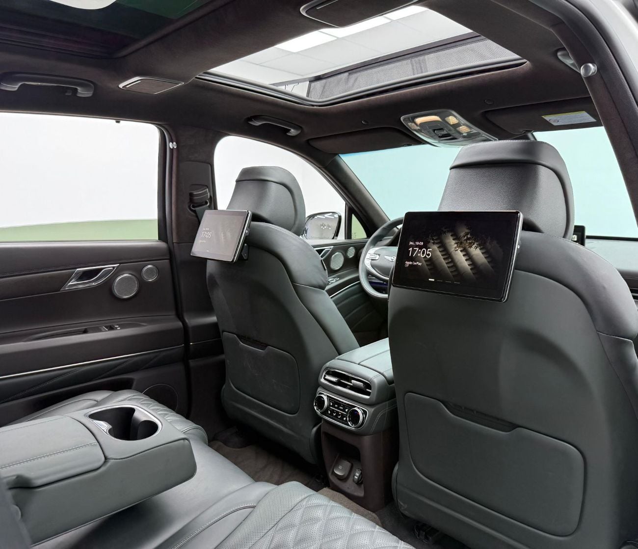 جينيسس GV80 2023 Genesis GV80 Black Edition, 2028 Genesis Warranty + Service Pack, Low Km, GCC