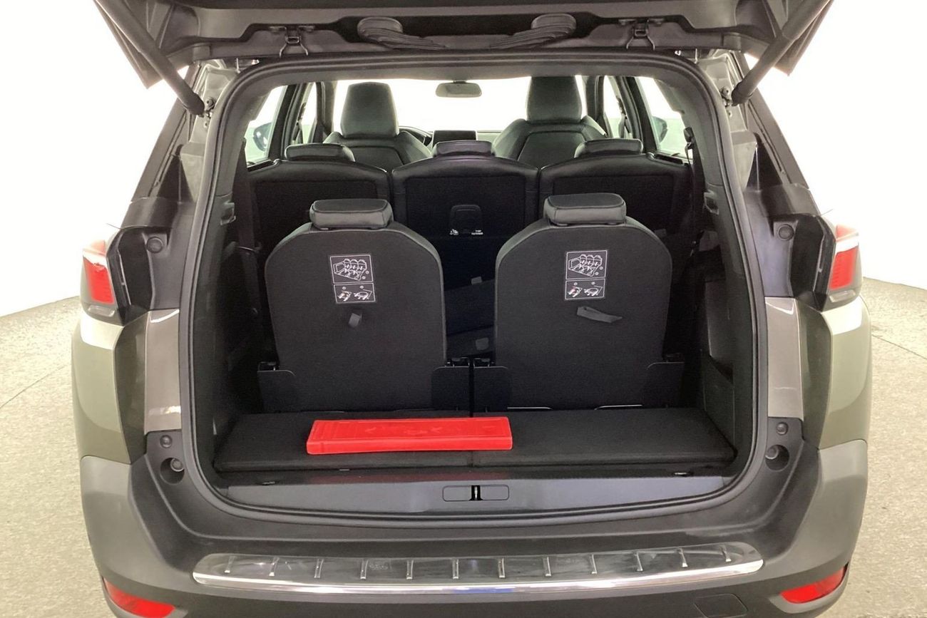 Peugeot 5008 GT Line | National Day Celebration | Guaranteed Warranty | 0 Down Payment