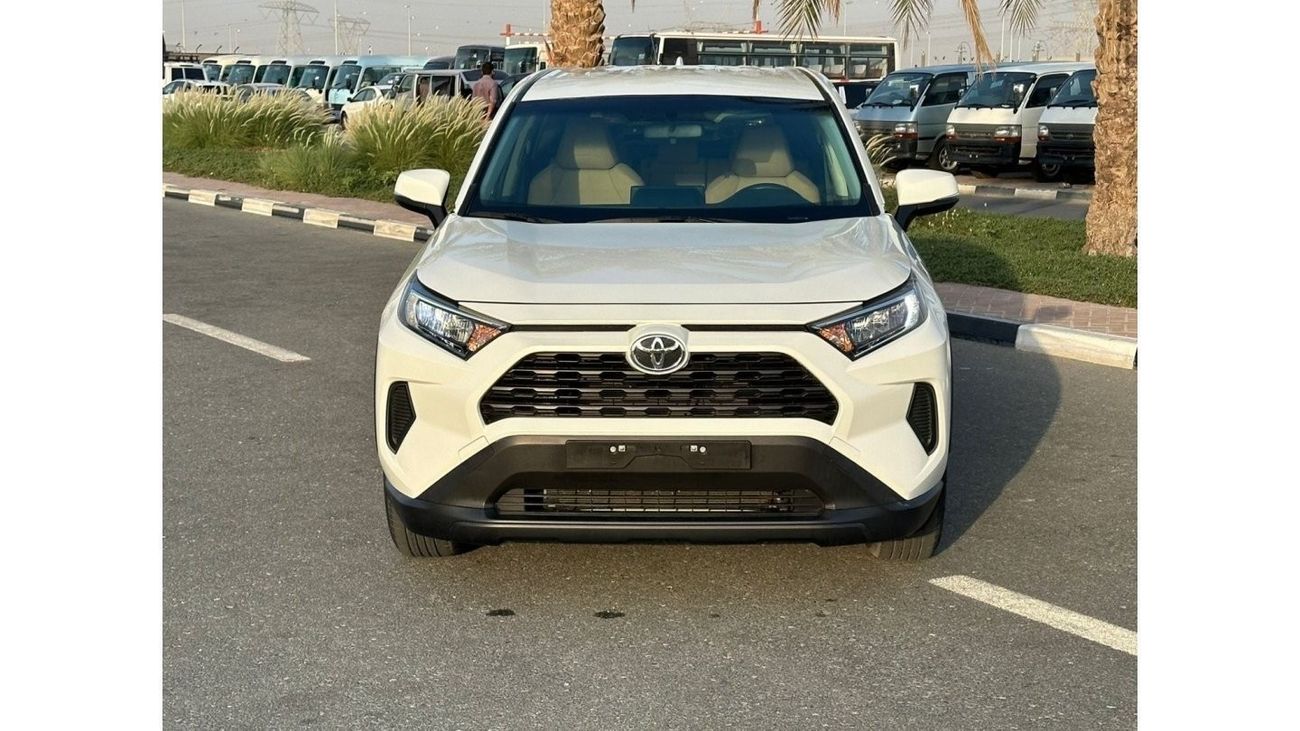 تويوتا راف ٤ LE