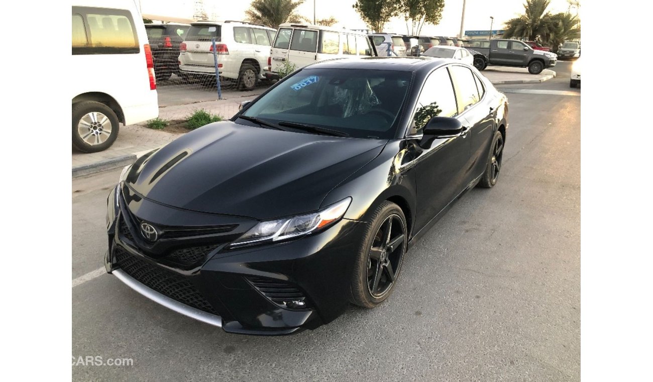 Toyota Camry SE FULL OPTION