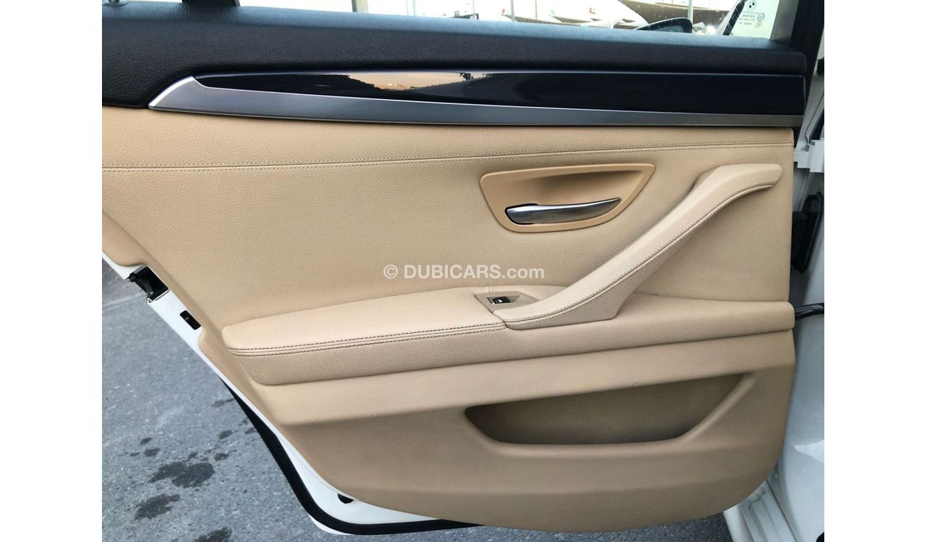 BMW 523i Exclusive BMW 523_Gcc_2012_Excellent_Condition _Full option