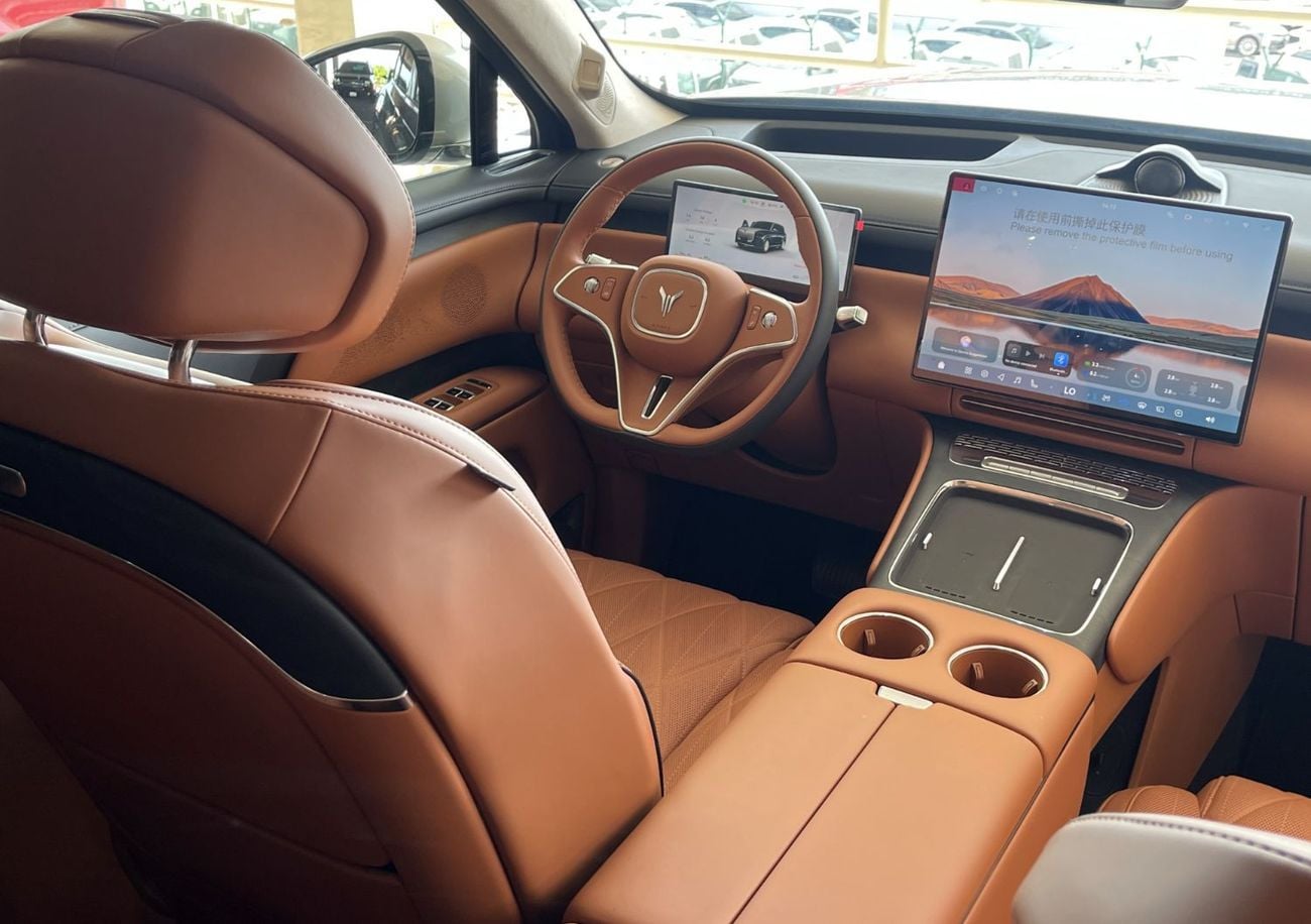 Voyah Taishan 1.5L- 4CYL HYBRID.ELECTRIC RANGE 370 AND COM.RANGE 1,400KM