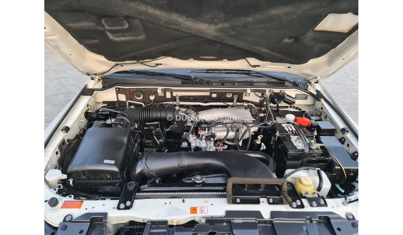 Mitsubishi Pajero Full option clean car
