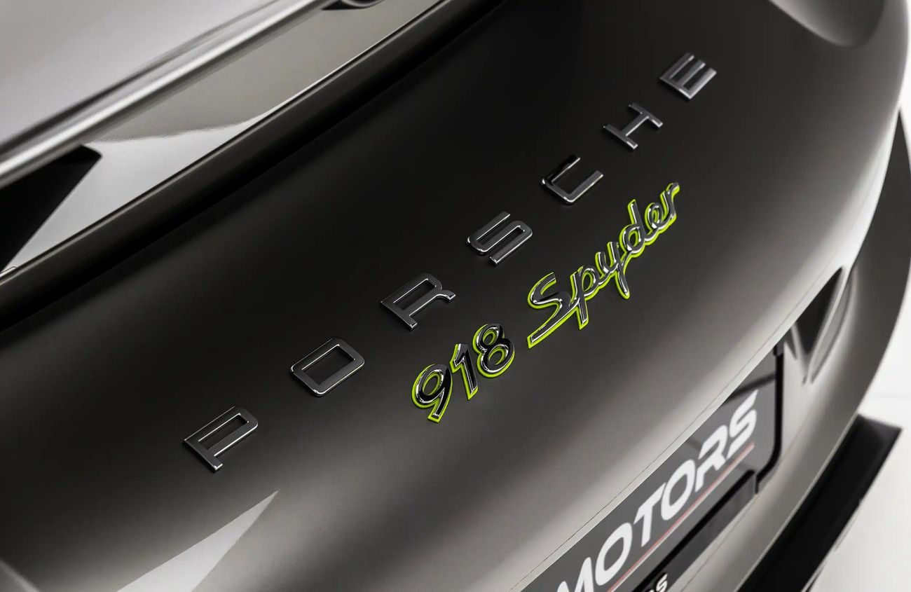 Porsche 918 Spyder 4.6L V8 N/A Engine + eMotor