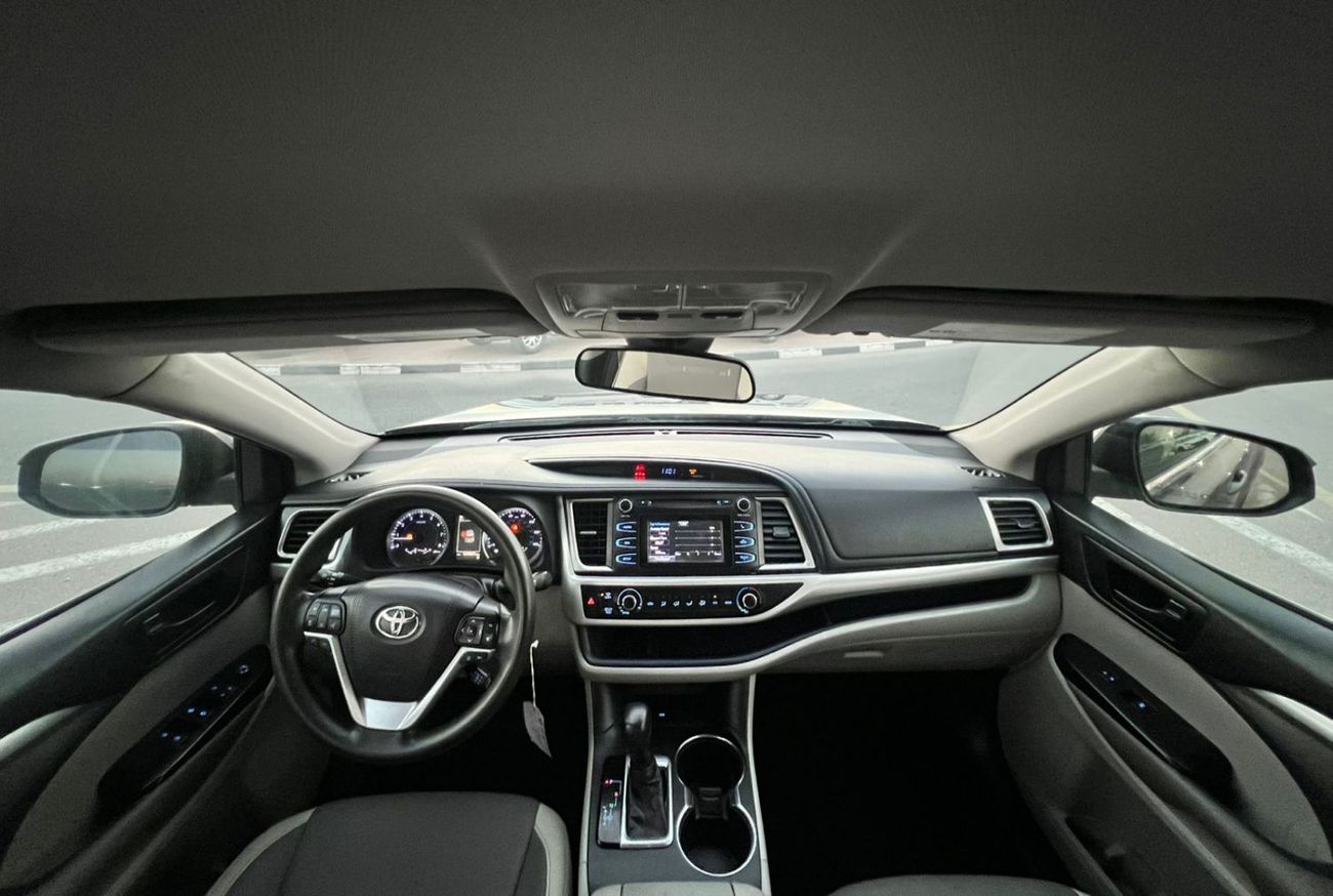 تويوتا هايلاندر 2018 Toyota Highlander Mid Option 2.7L V4 -AWD 4x4 - Rear Camera - Leather Seat