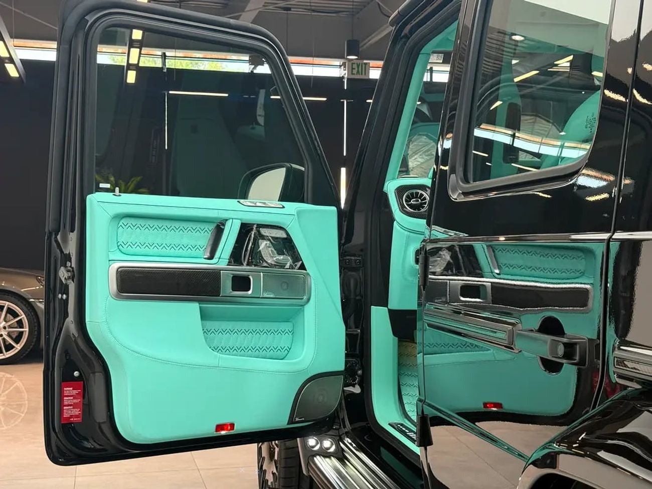 Mercedes-Benz G 63 AMG 2026 Mercedes-Benz G 63 AMG (Brabus Kit) – Tiffany Blue