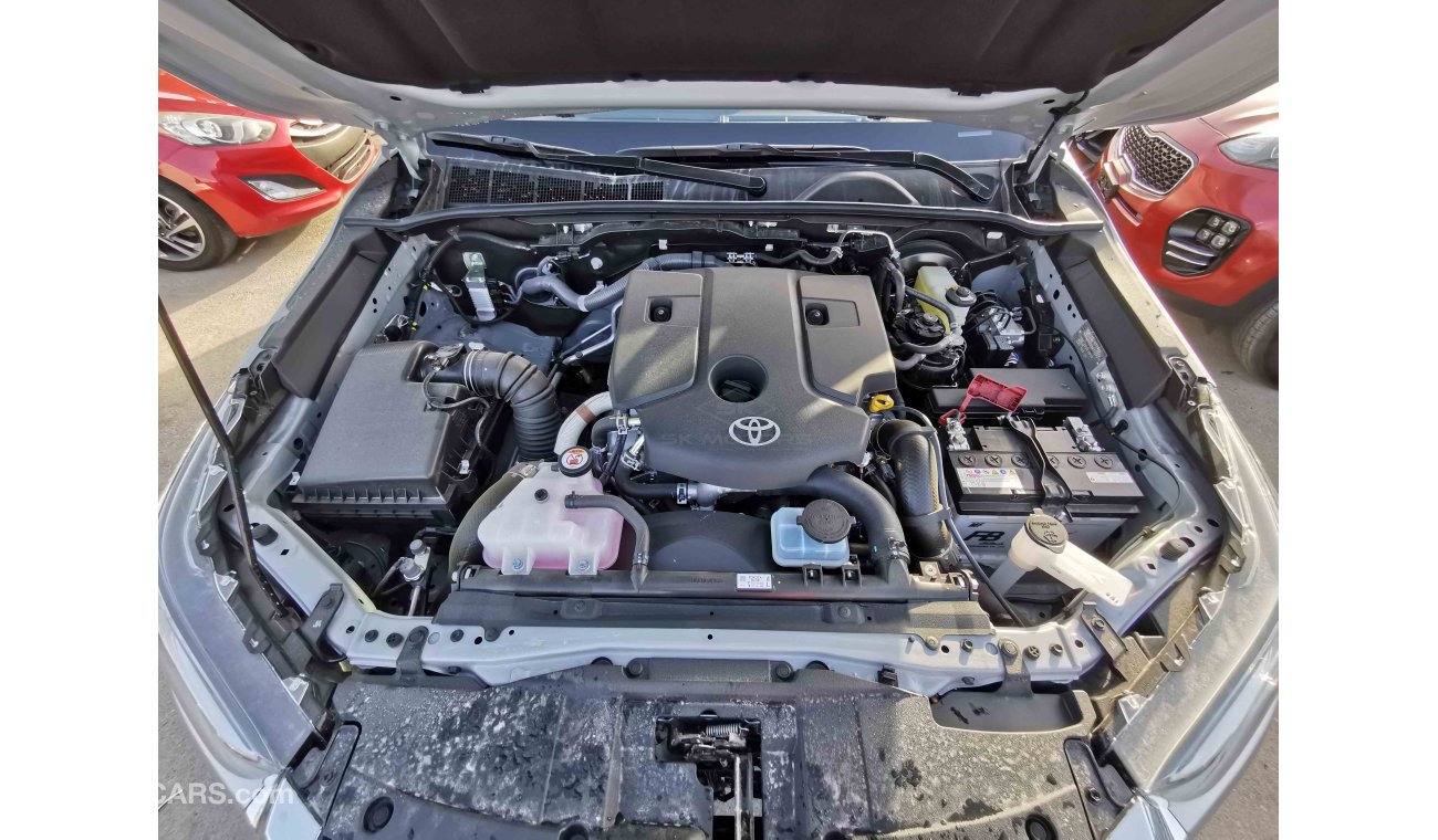 تويوتا هيلوكس 2.4L Diesel, Auto Gear Box, DVD Camera (CODE # THAM01)