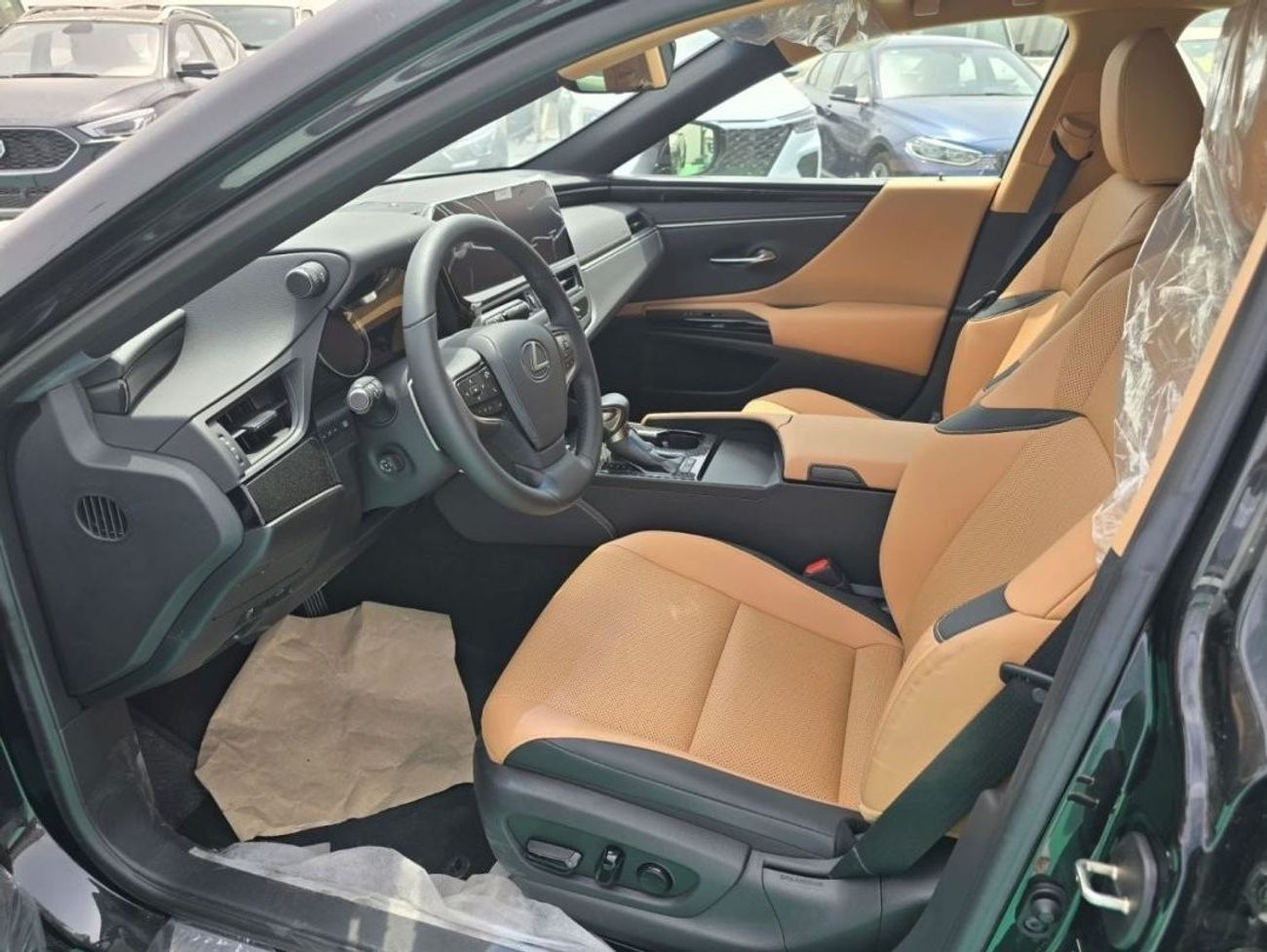 Lexus ES300h 2.5L HYBRID 2025 GCC