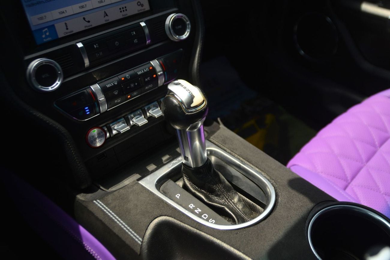 Ford Mustang GT Premium 5.0L V8