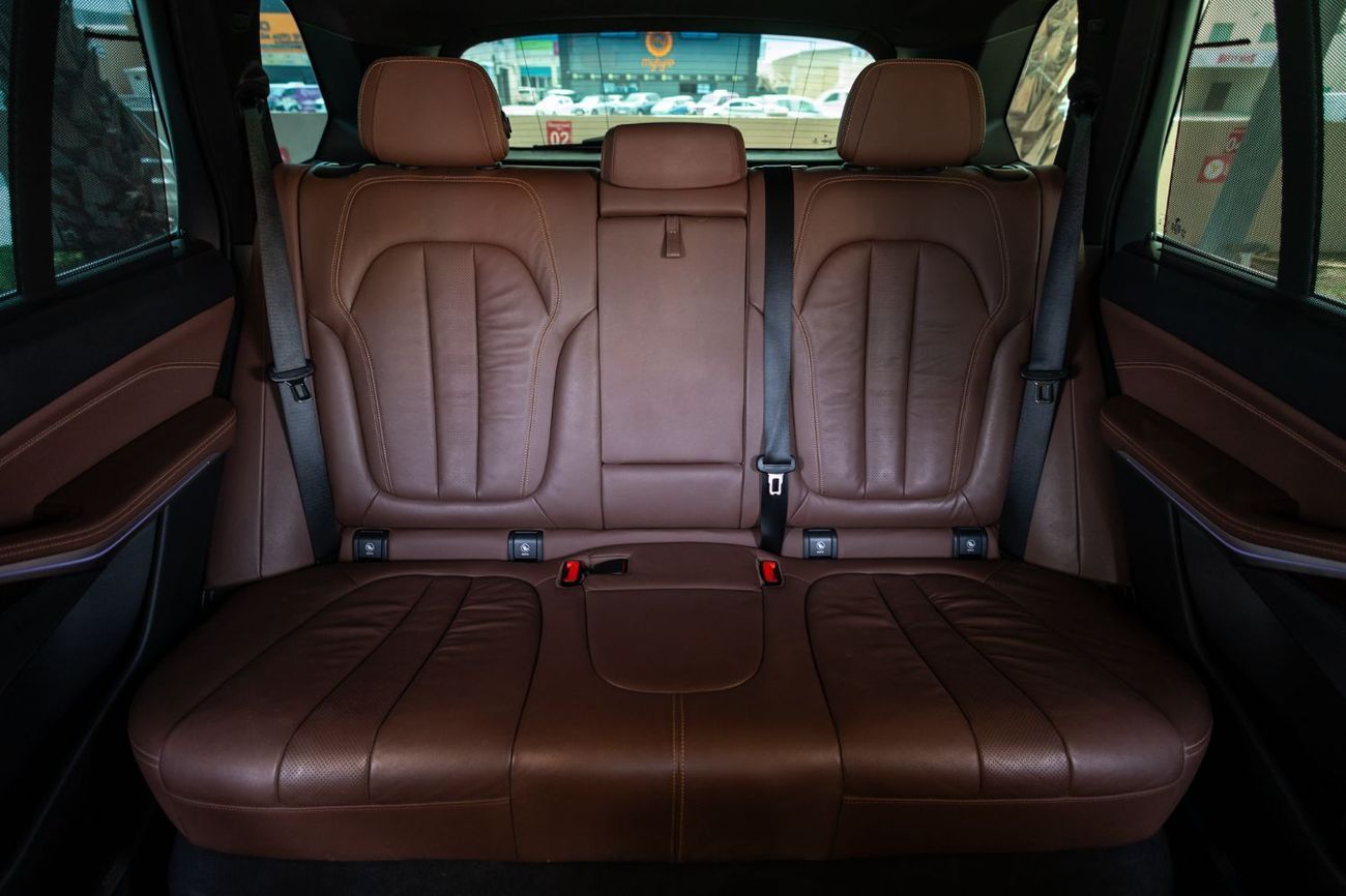 BMW X5 40i Luxury 3.0L