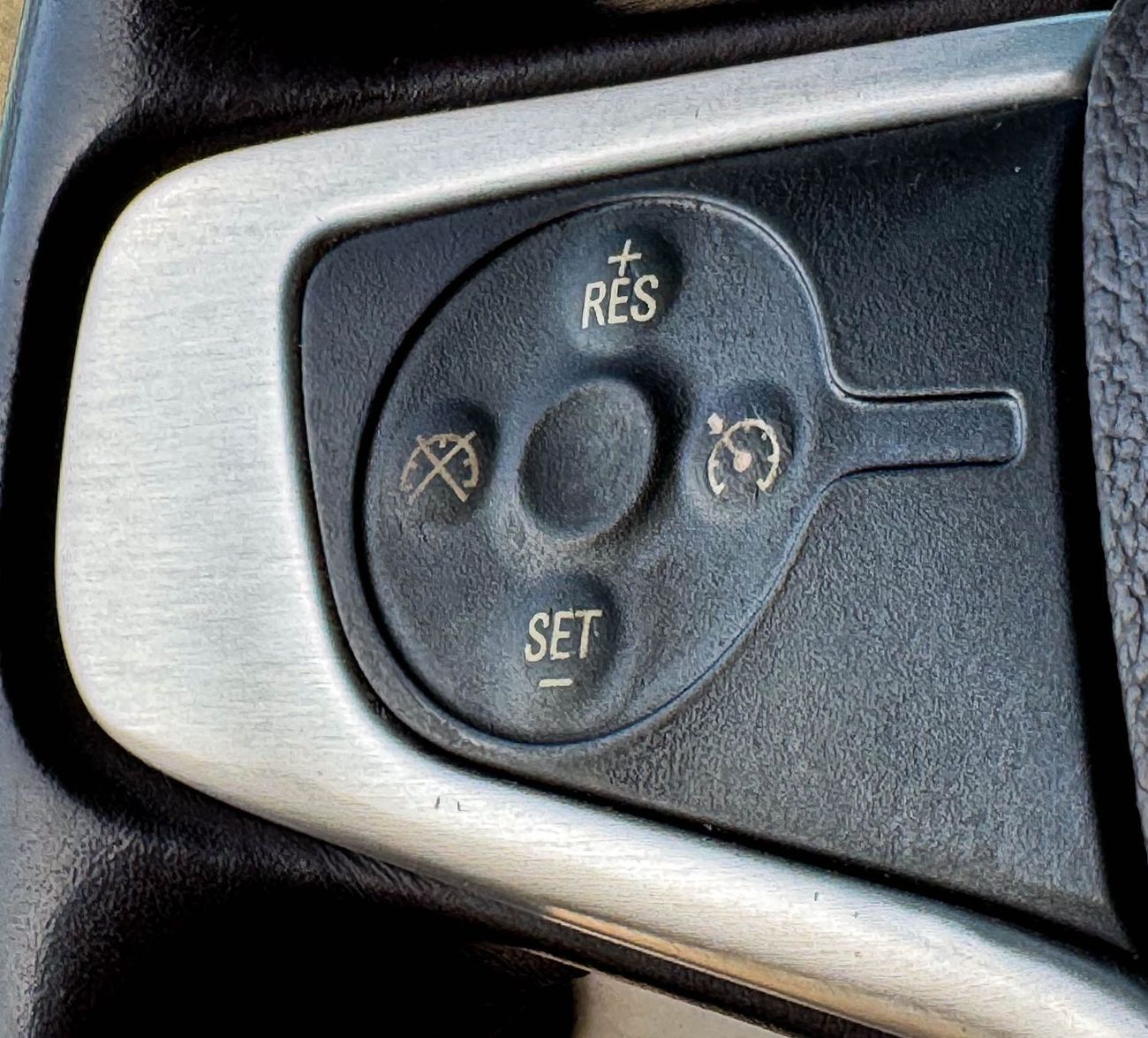 GMC Yukon XL SLE 5.3L RWD GMC YUKON | XL | SLE 5.3L | 2020 Model, GCC | Excellent Condition | Monthly Installment