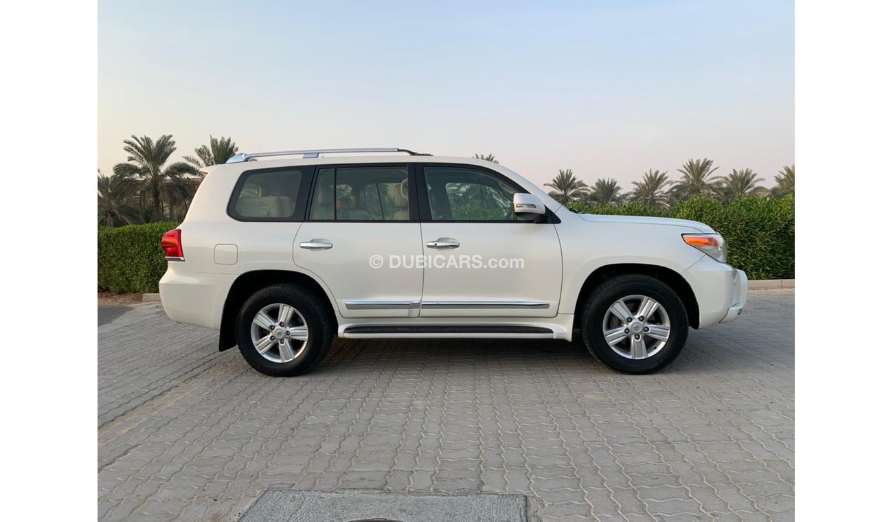 تويوتا لاند كروزر تويوتا لاند كروزر جي اكس ار 2015 مواصفات خليجي 6سلندر بدون صبغ