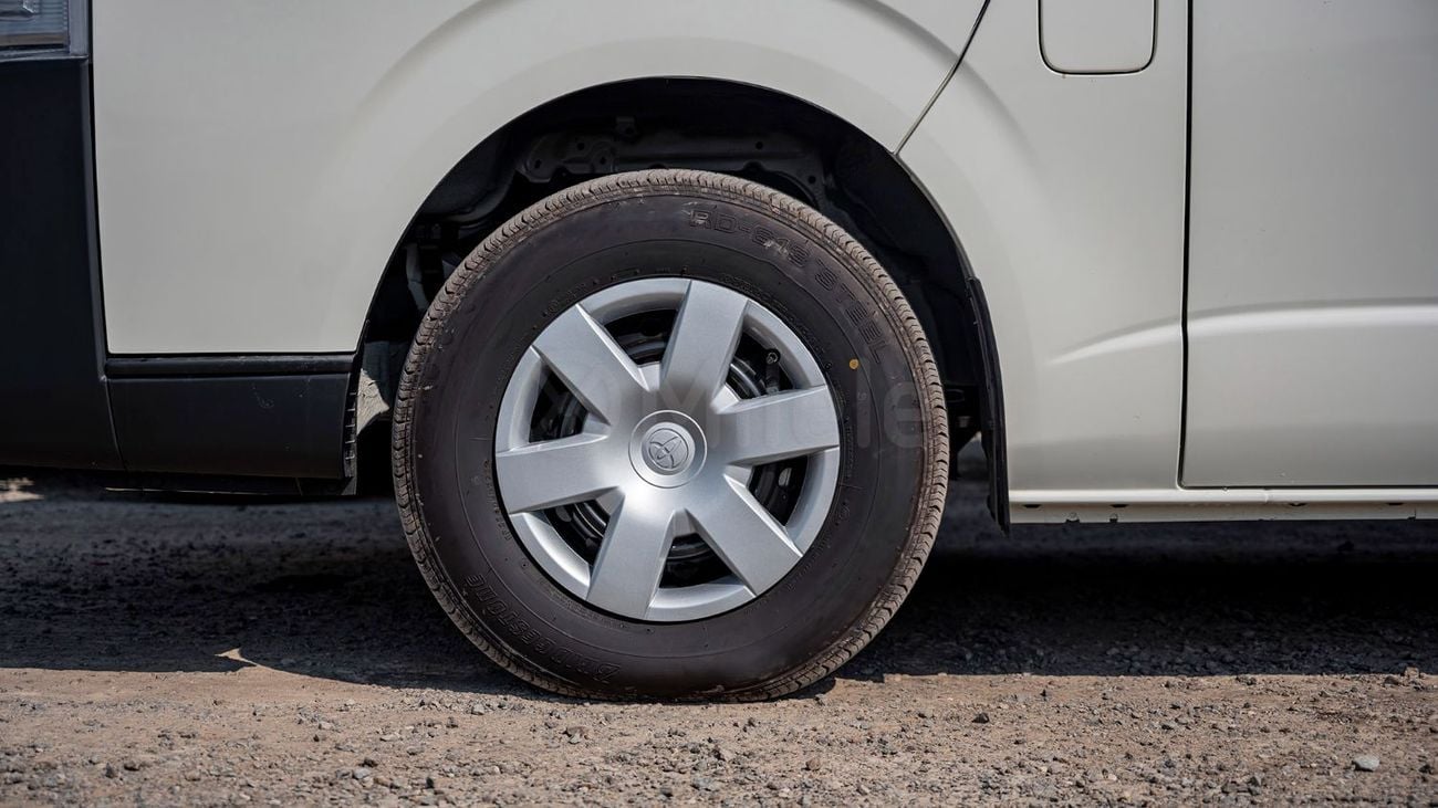 تويوتا هاياس TOYOTA HIACE HR