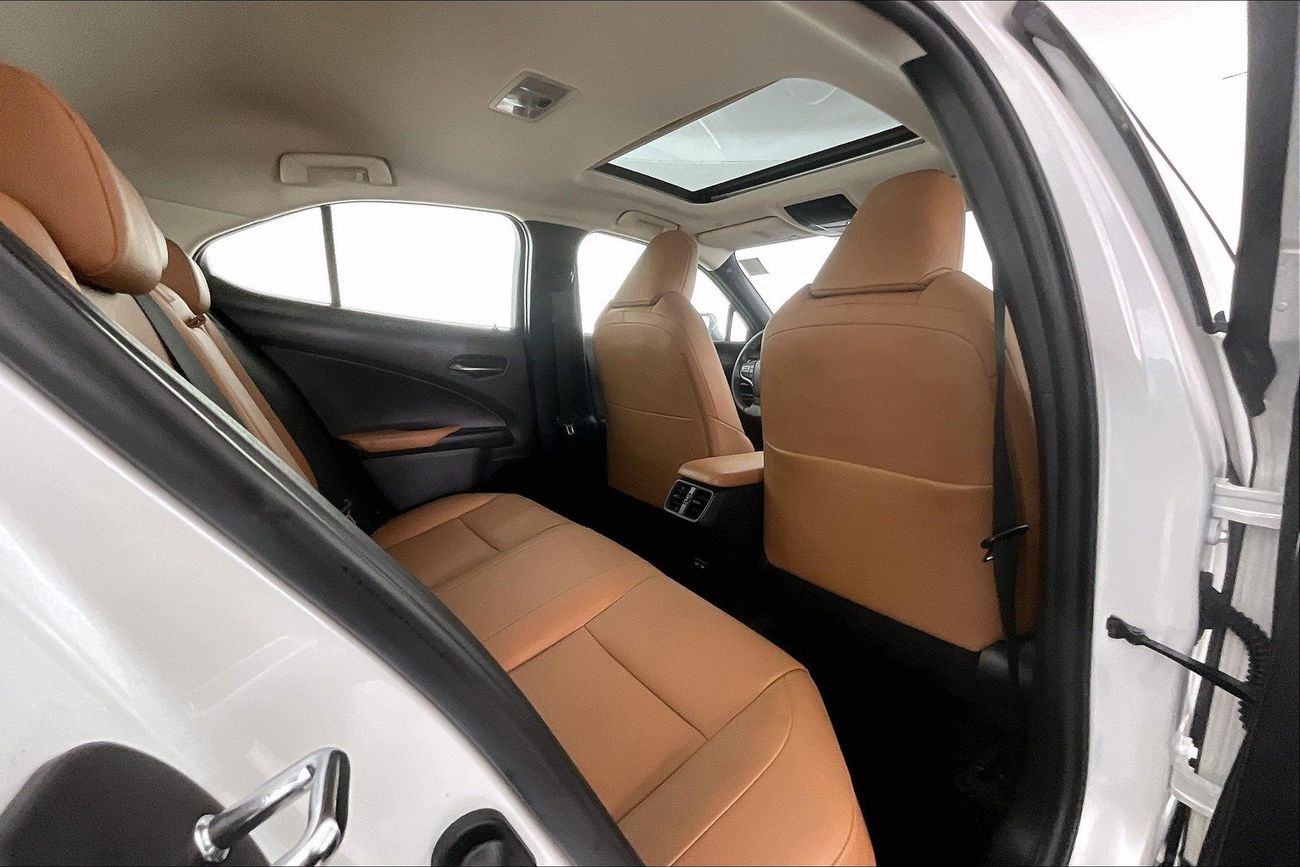 Lexus UX200 Premier | Guaranteed Warranty | 0 Down Payment