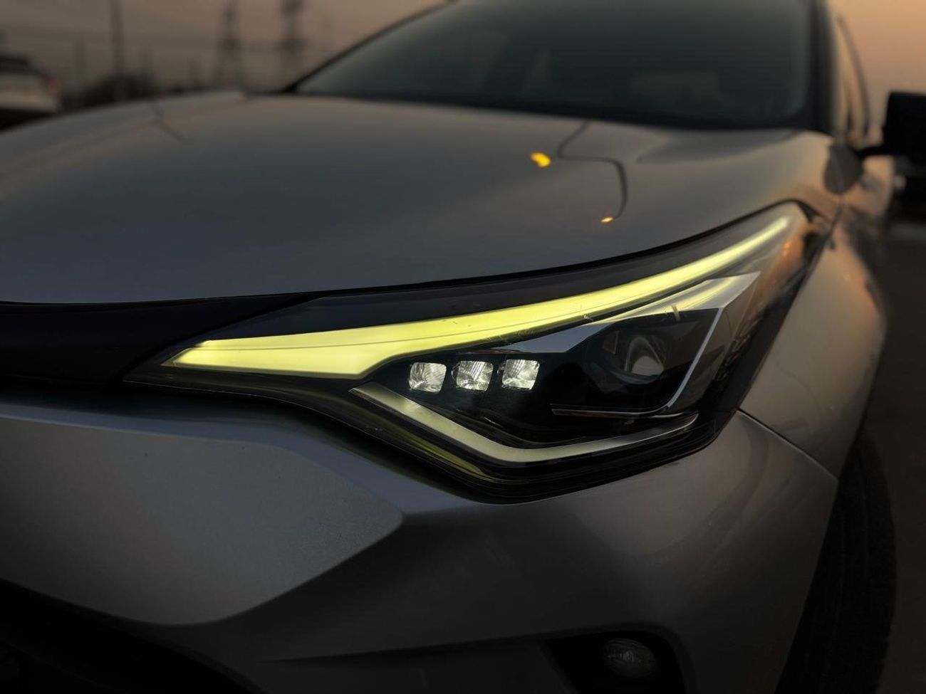 تويوتا CHR 2022 1.8L ENGINE | RHD | 360 VIEW CAMERA | ELECTRIC HEATED SEATS | 2WD