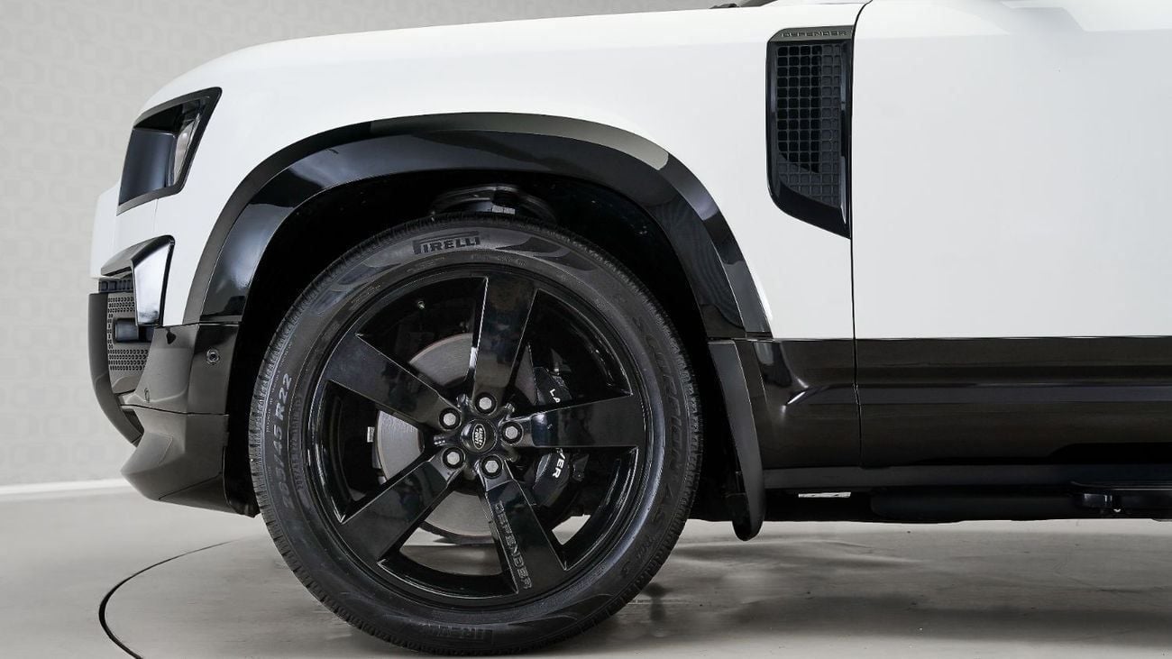 لاند روفر ديفندر P400 90 X-Dynamic HSE 3.0L (5 Seater) Special Offer | AED 3,980 PM | 22in Wheels, Lightbar | 90 P400