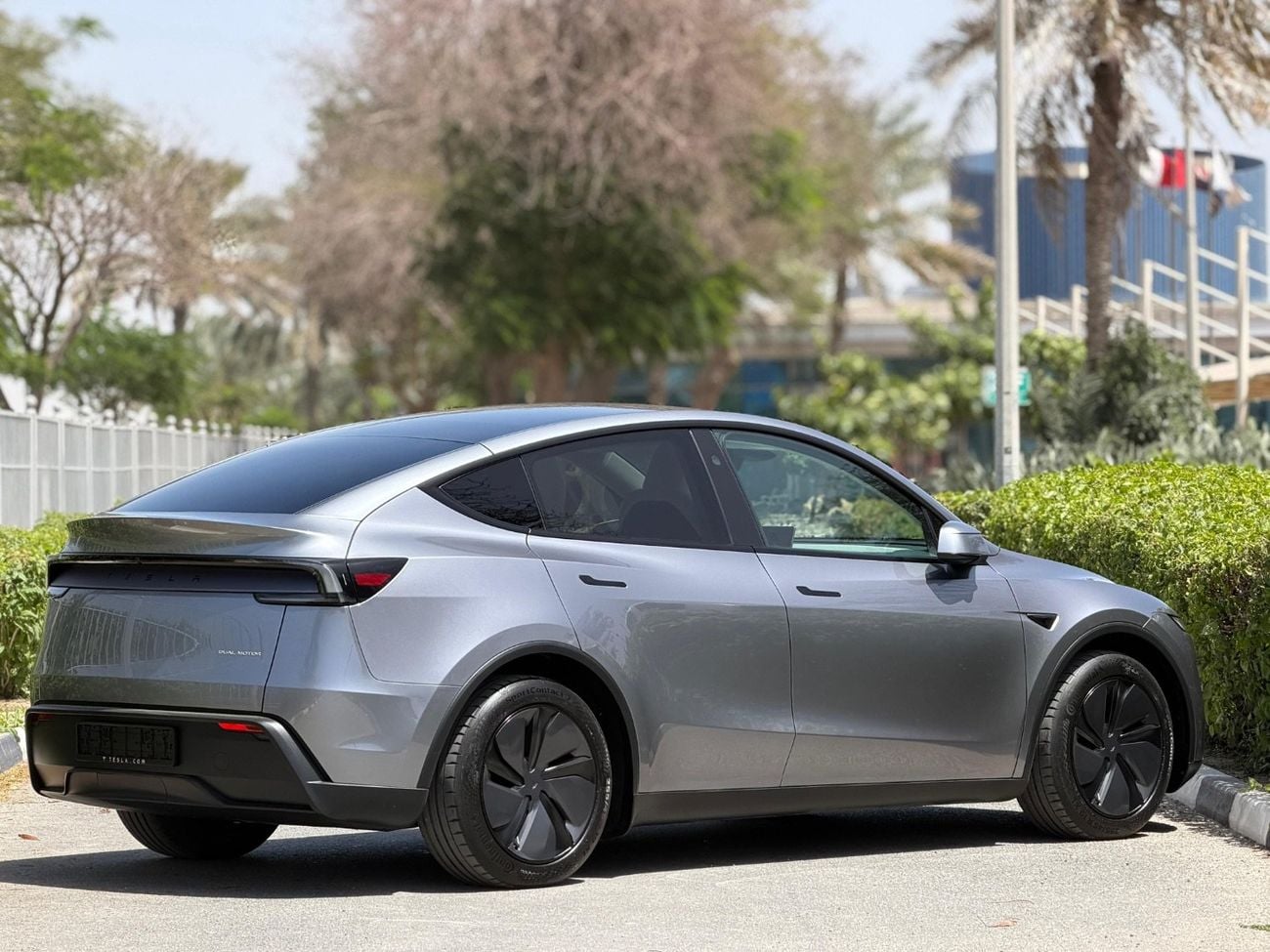 تسلا موديل Y Long Range (AWD)