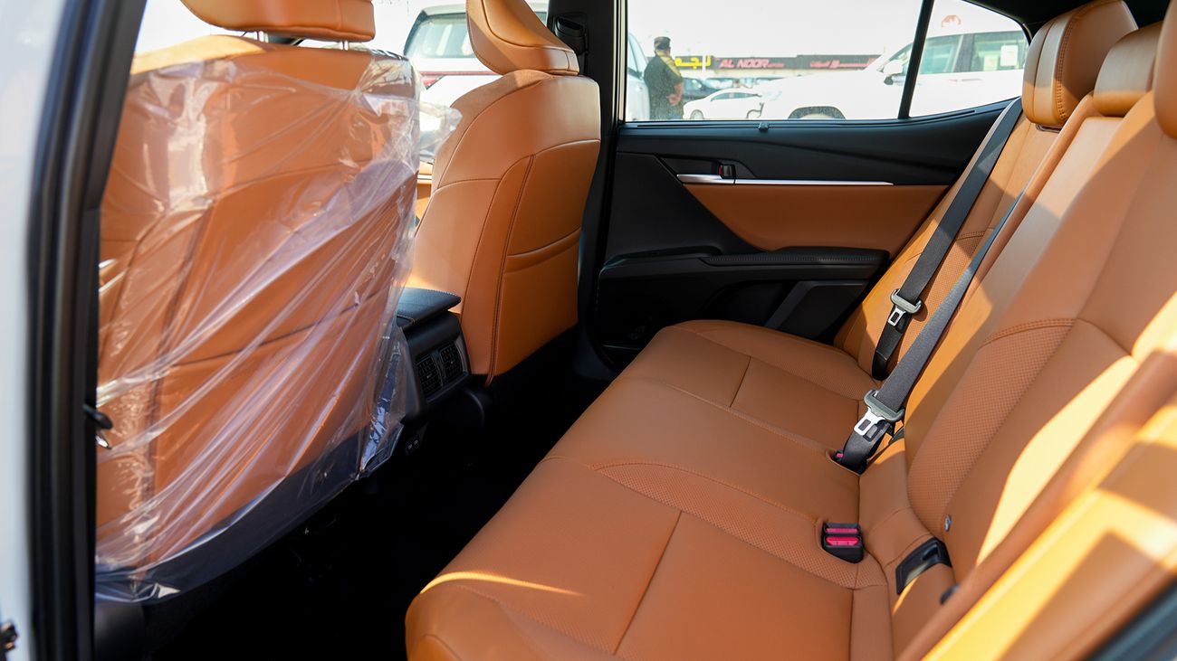 تويوتا كامري Hybrid