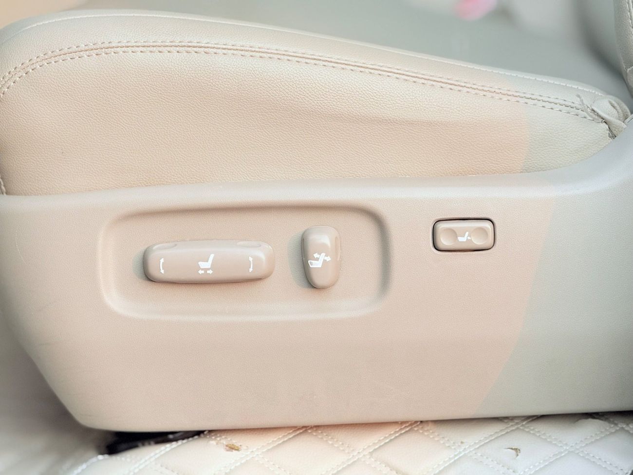 Toyota Land Cruiser GXR+ 4.0L Toyota landcuriser GXR V6 + 4.0L years 2018 full option petrol