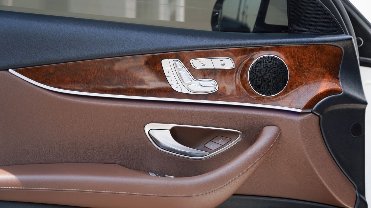 مرسيدس بنز E300 PREMIUM PLUS