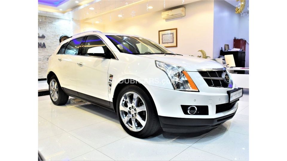 Used AMAZING Cadillac SRX 4 2011 Model!! in White Color! GCC Specs 2011