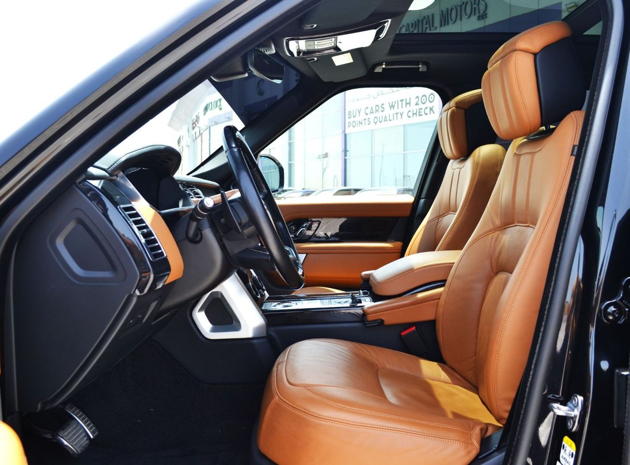 لاند روفر رينج روفر Range Rover VOGUE SE Supercharged V8 2018 Full option Super clean car specs GCC