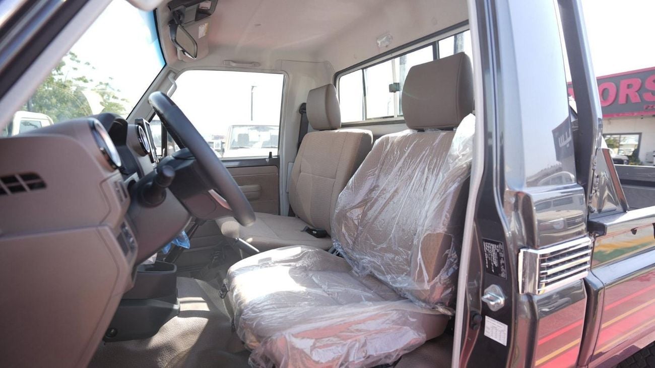 Toyota Land Cruiser Pick Up TOYOTA LAND CRUISER 79 SINGLE CAB PICKUP  PETROL 4.0L V6 4WD MT MODEL 2025 WINCH  DIFF-LOCK