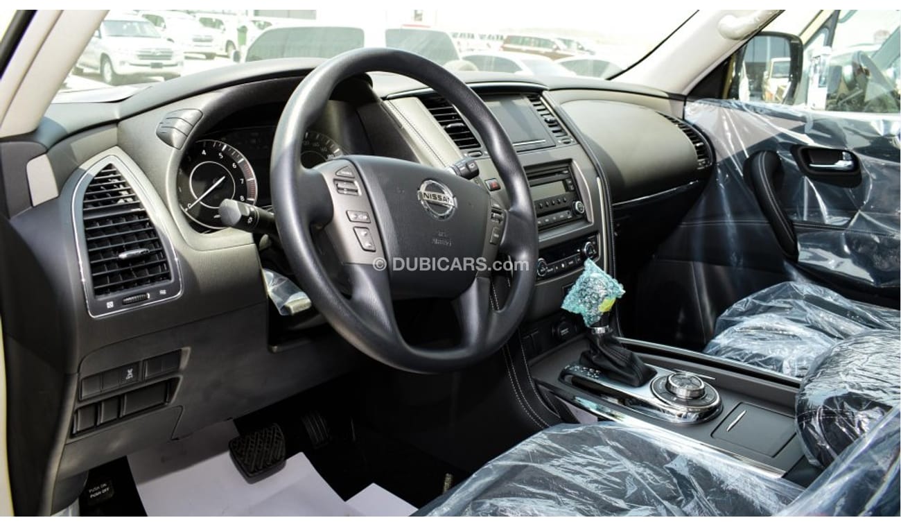 Nissan Patrol XE A/T 275HP V6 - 18″ wheels - black interior