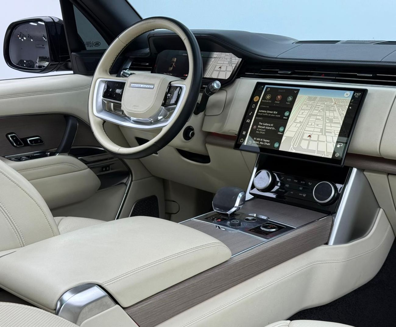 لاند روفر رينج روفر 2022 Range Rover Vogue P530 First Edition, June/2027 Range Rover Warranty, Range Rover Full Service