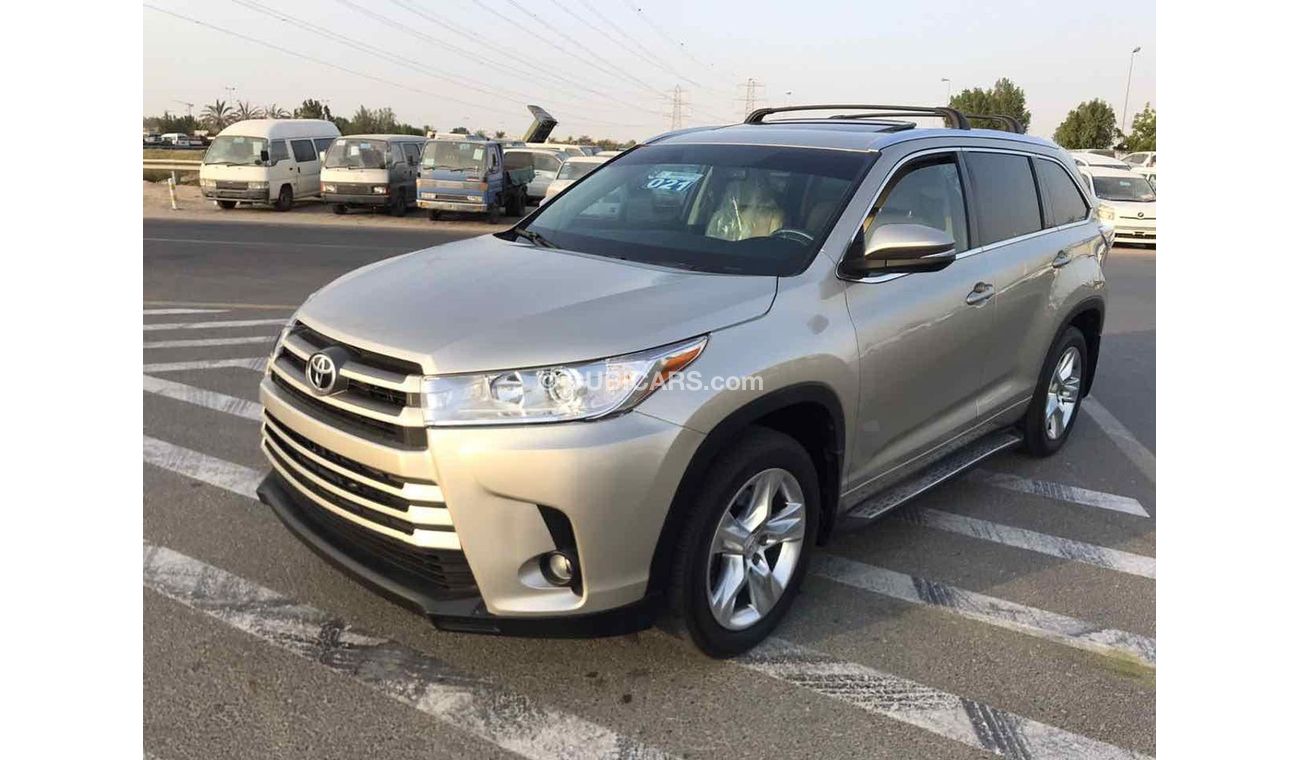 Used Toyota Highlander 2015 for sale in Dubai - 267741
