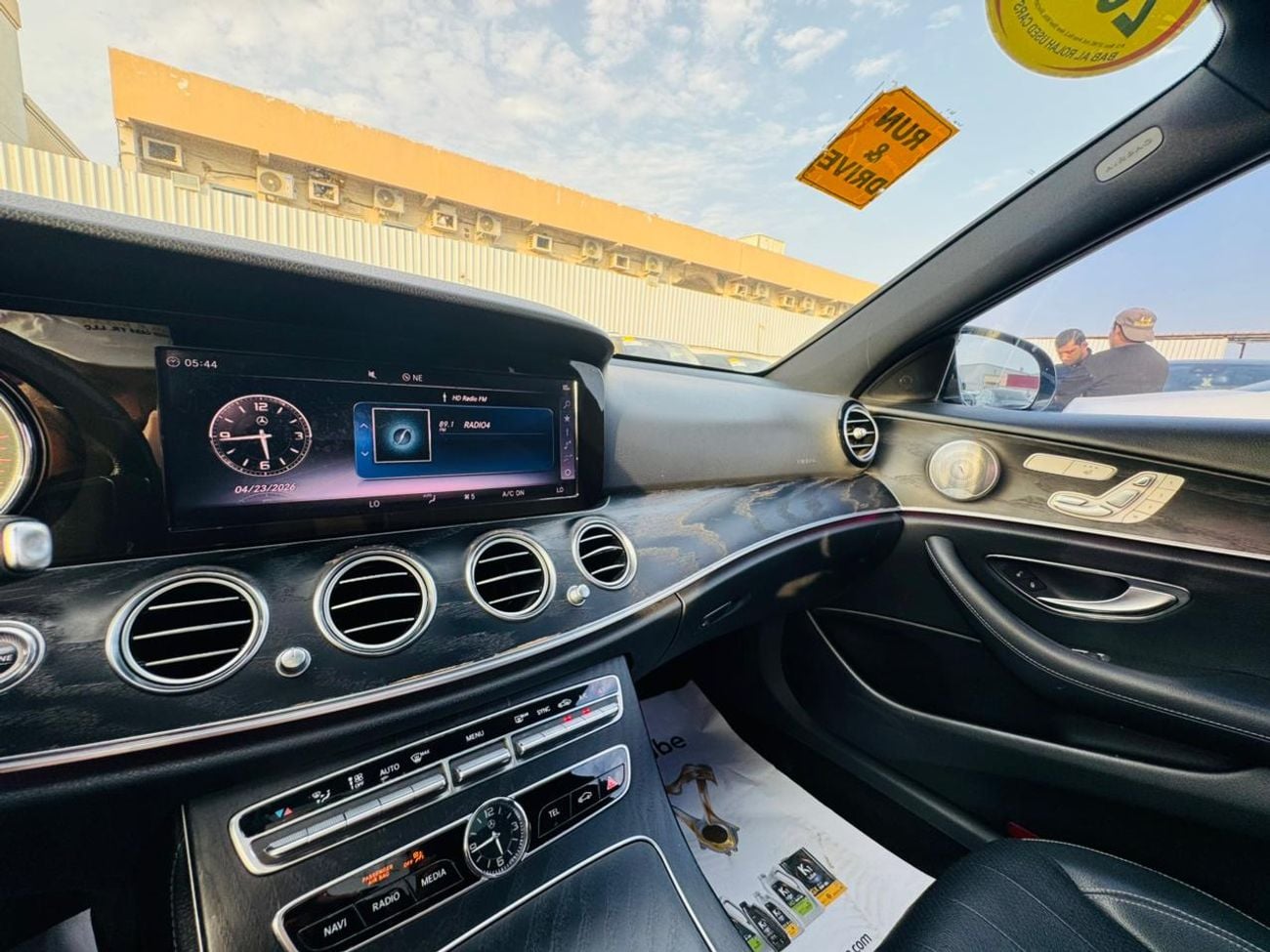 مرسيدس بنز E300