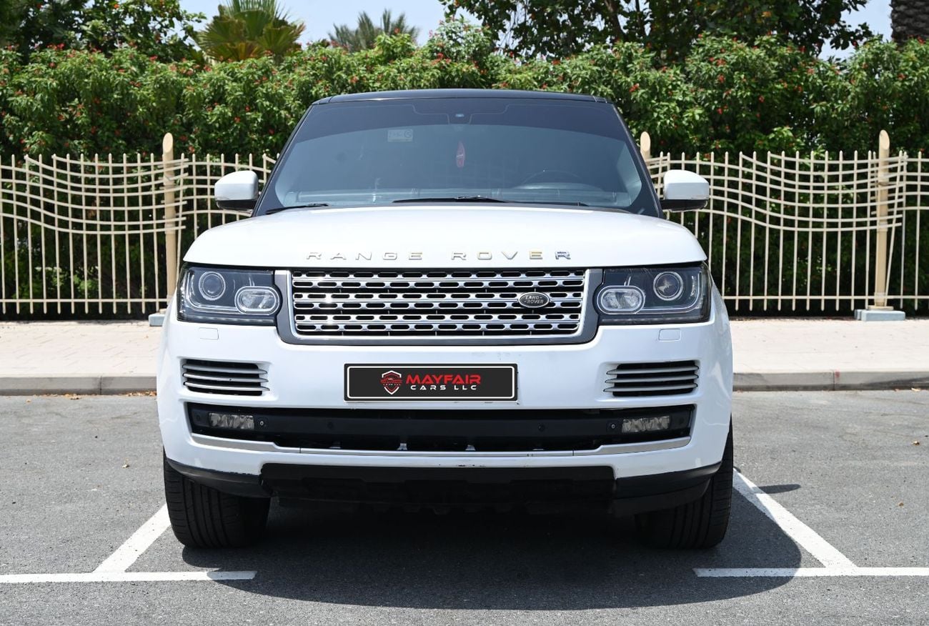 Land Rover Range Rover AUTOBIOGRAPHY -  AGENCY MAINTAINED - ACCIDENT FREE - RANGE ROVER SUPERCHARGED 2015 - GCC - WELL MAIN