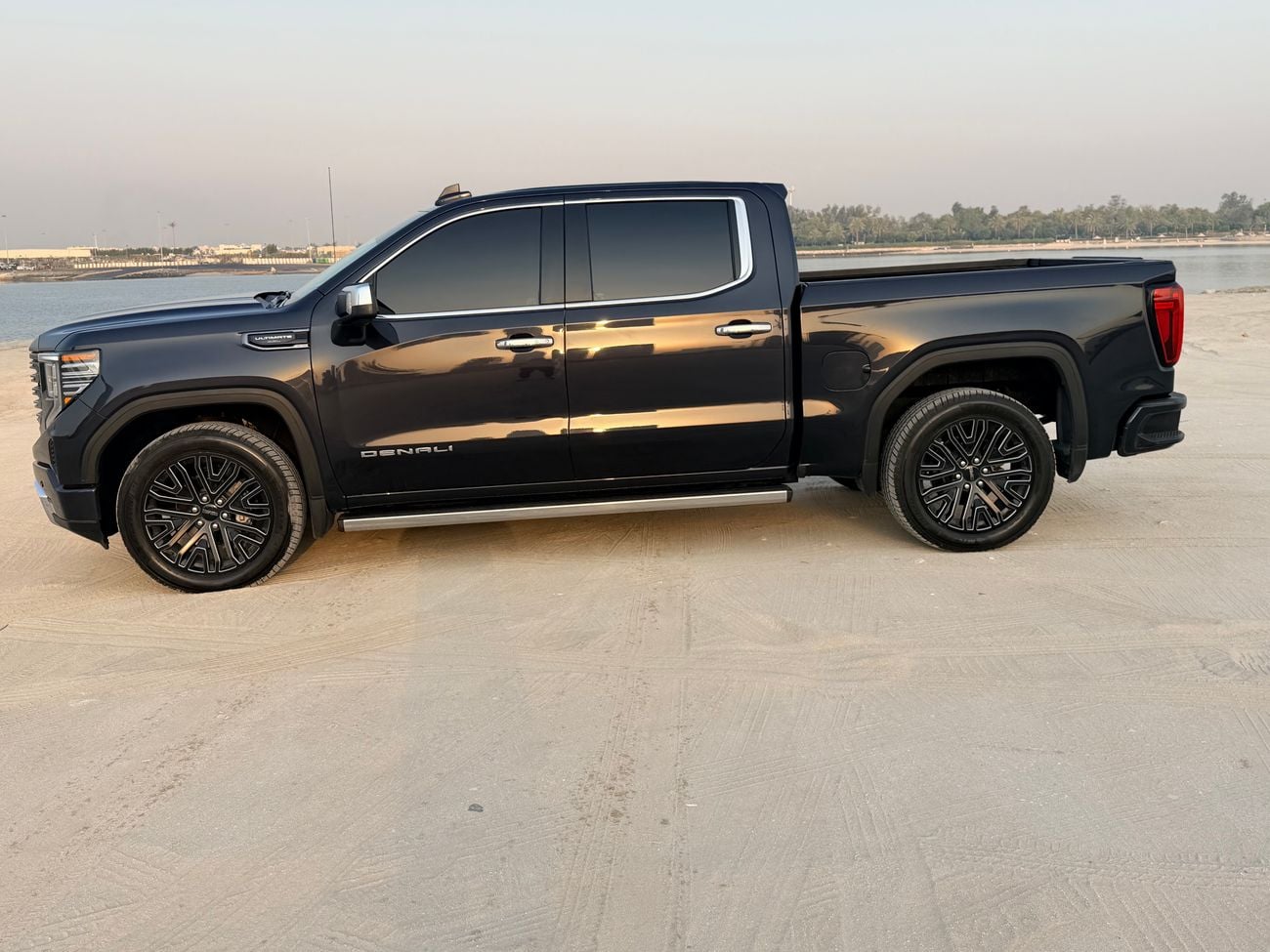 GMC Sierra
