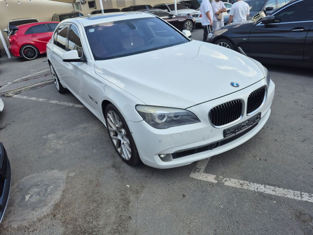 بي أم دبليو 750i