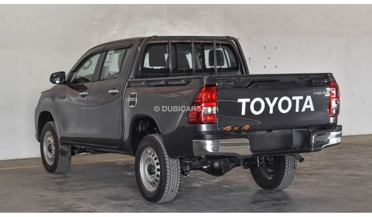 تويوتا هيلوكس 2023 Toyota Hilux 4x4 Double Cabin 2.4L Low Option Diesel AT | Grey inside black