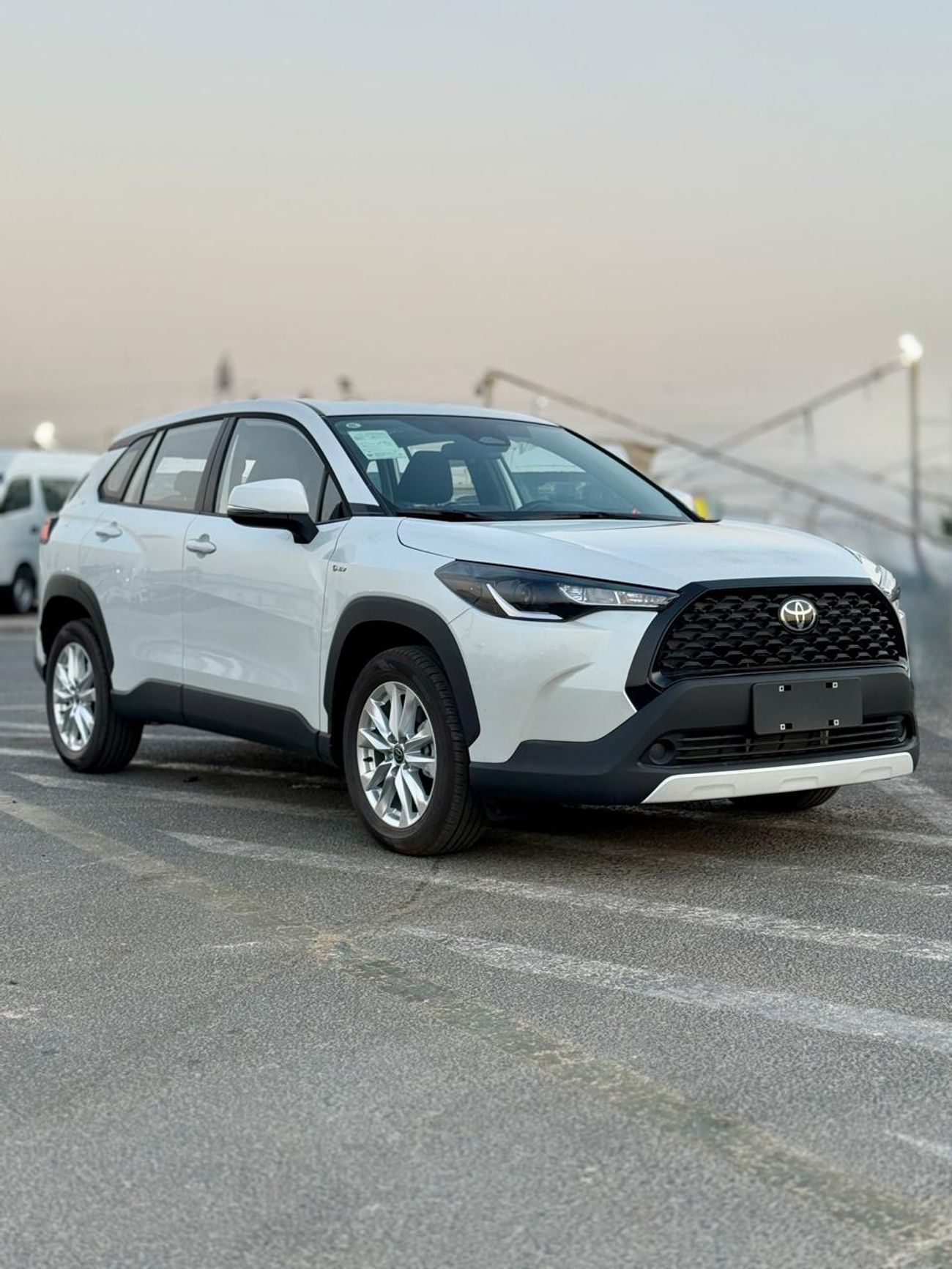 تويوتا كورولا كروس Toyota Corolla Cross Hybrid 2.0L