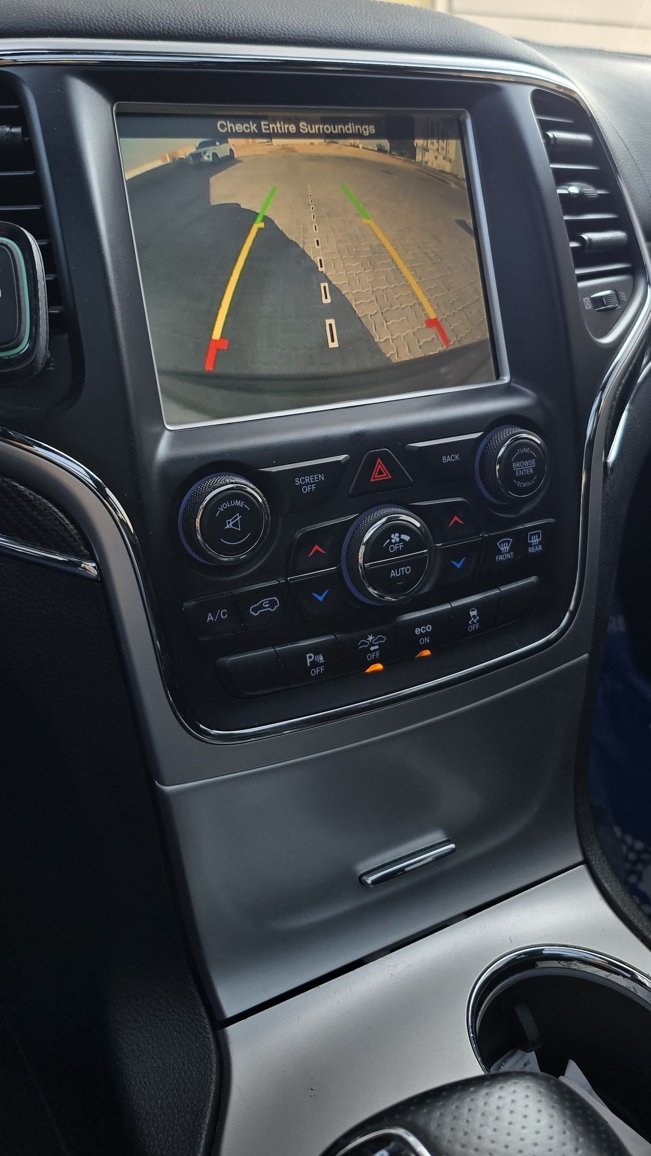 جيب جراند شيروكي SRT 6.4L