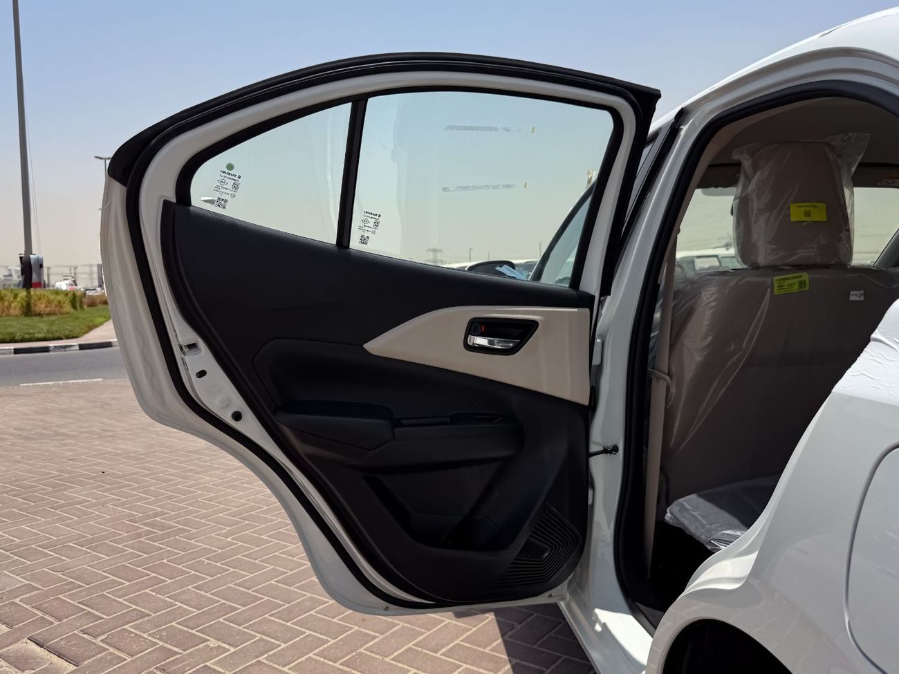 سوزوكي دزاير 2026 GLX 1.2-litre 4-cylinder petrol engine - 5 Speed AT - 9 inch Touchscreen - EXPORT