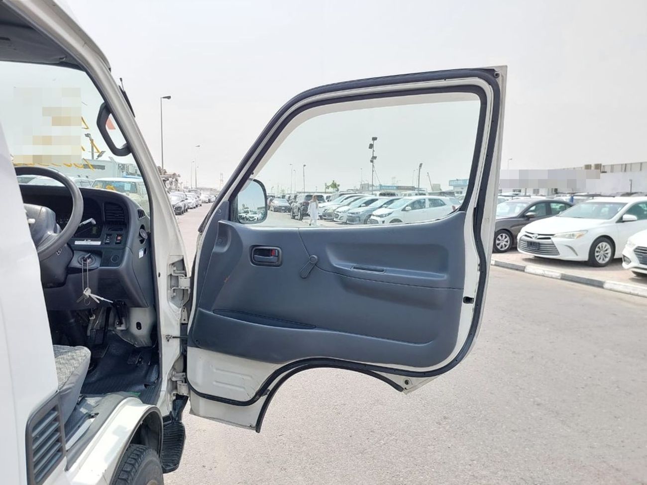 تويوتا هاياس TOYOTA HIACE VAN RHD 2003 MODEL 3.0 L DIESEL MANUAL(PM03365)