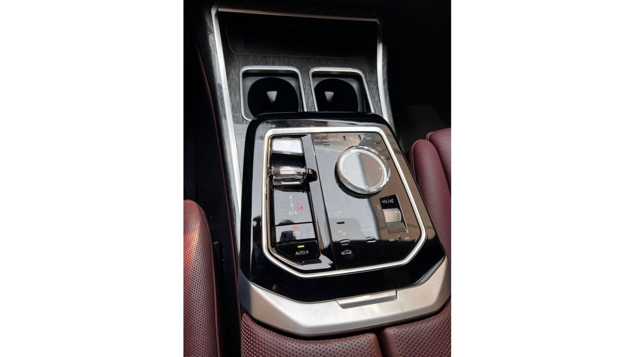 BMW 740Li M Sport BMW 740i