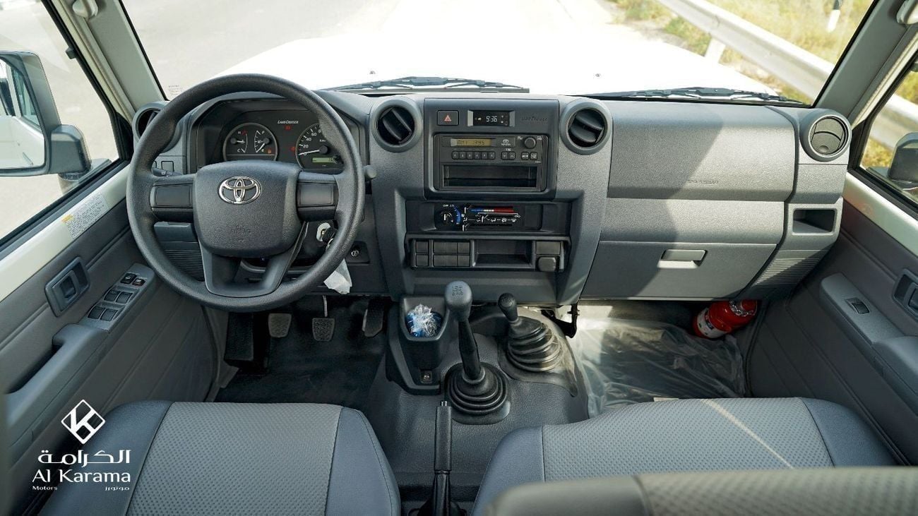 تويوتا لاند كروزر 76 LC76 LX - 4.2L Diesel Engine | Manual 4x4 Transmission | Diff Lock | 5 Door | 9+ Seating