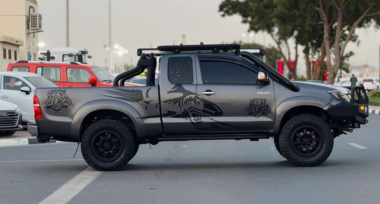 تويوتا هيلوكس 2015 | 3.0 DIESEL ENGINE | MT | RHD | BULL BAR WITH LED LIGHTS | ROOF RACK WITH SIDE AWNING CAMPING