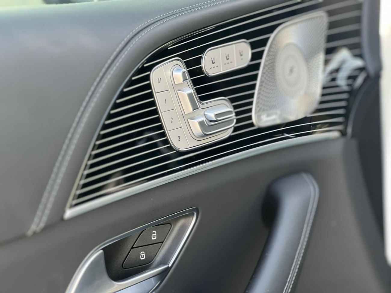 مرسيدس بنز GLS 580 Mercedes Benz GLS 580 4matic